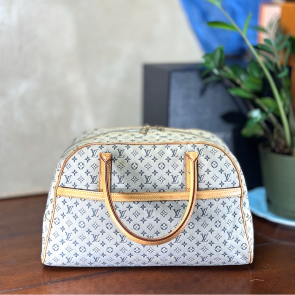 AUTHENTIC Louis Vuitton Mini Monogram Marie Blue.